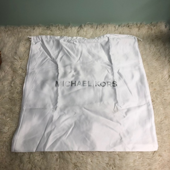 Michael Kors Griffen Large Hobo Shoulder Bag - Picture 8 of 13